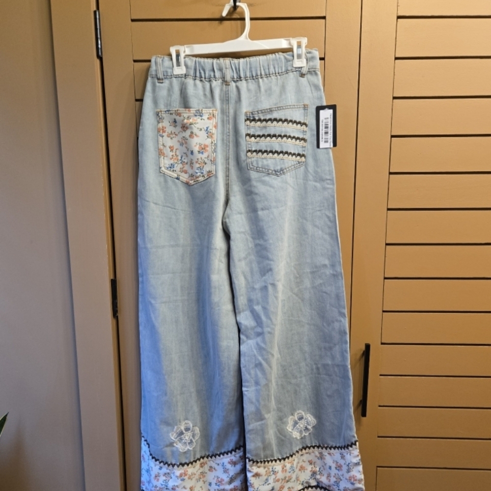 POL Alexa Floral Denim Pants size Small - Picture 9 of 11